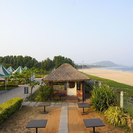 Shore Front Resort فيساخاباتنام المظهر الخارجي الصورة