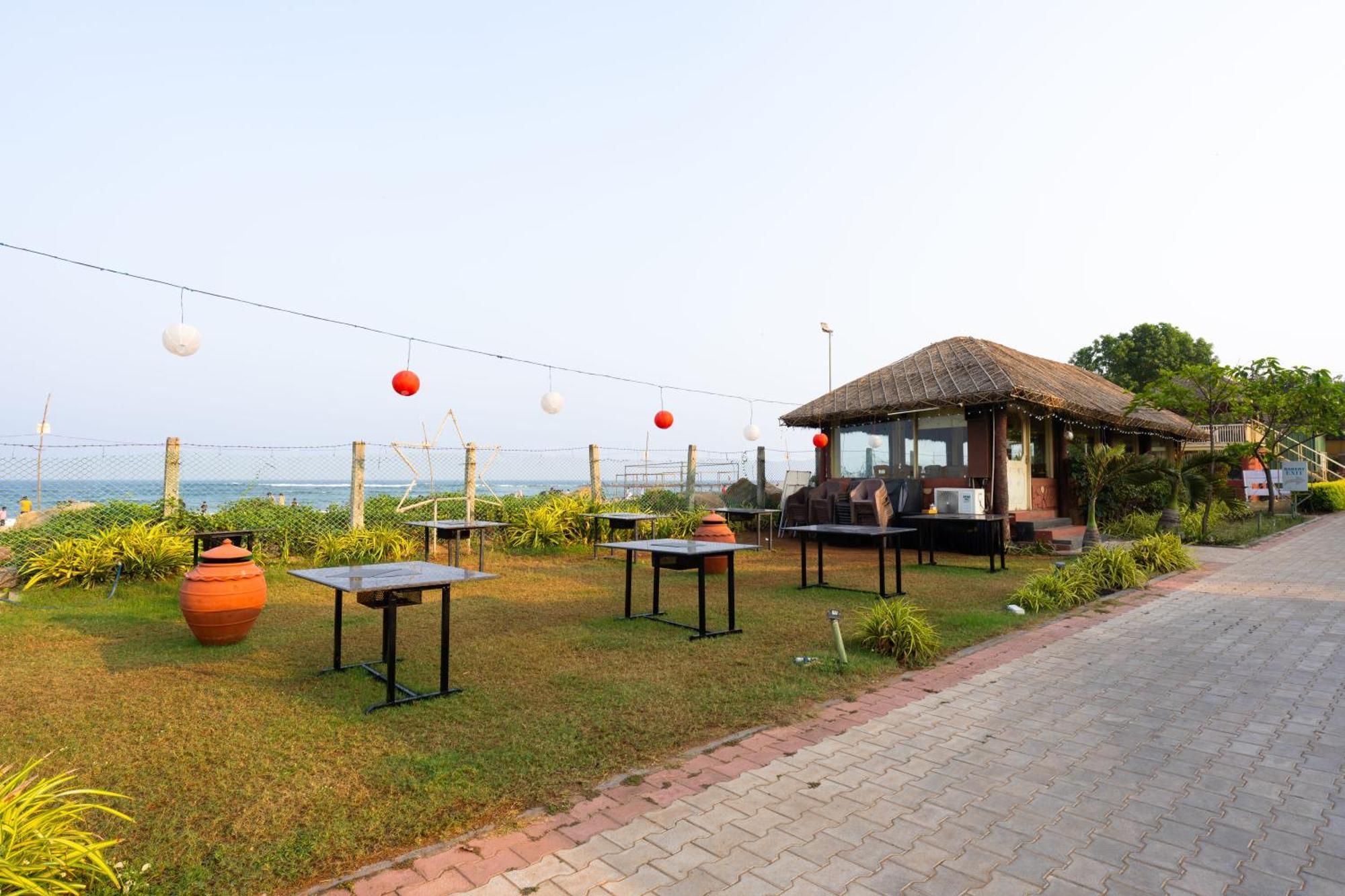 Shore Front Resort فيساخاباتنام المظهر الخارجي الصورة