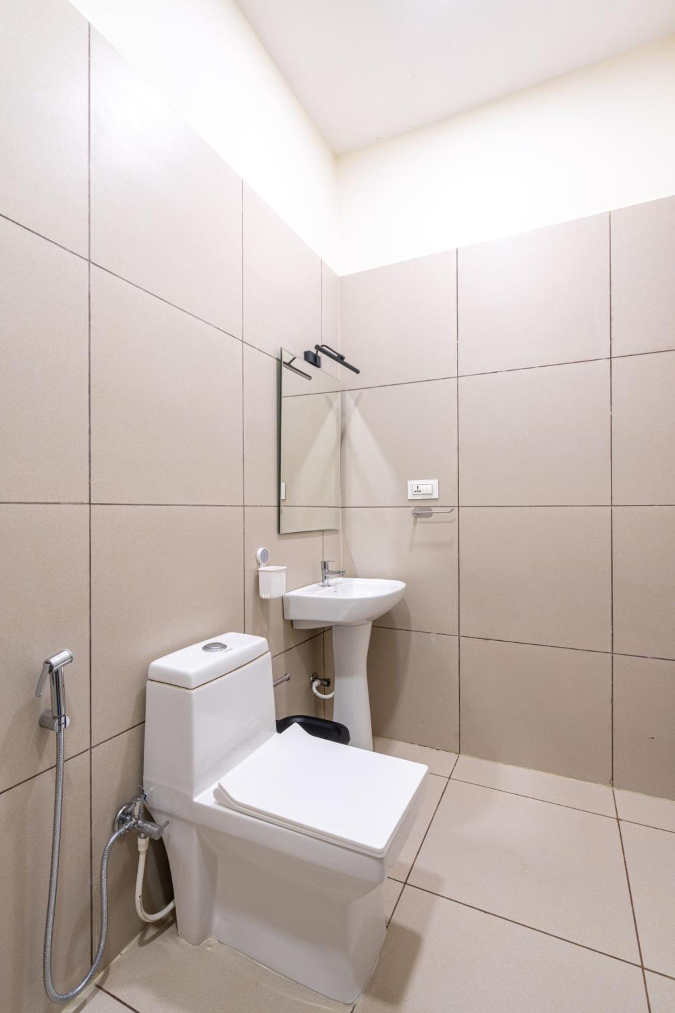 Shore Front Resort فيساخاباتنام المظهر الخارجي الصورة
