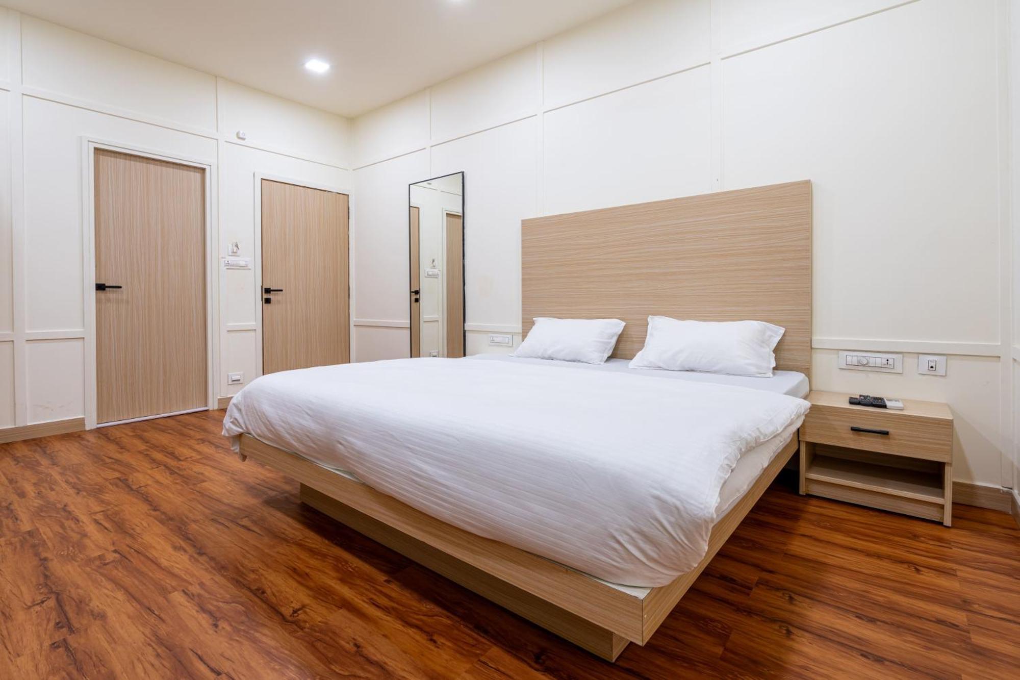 Shore Front Resort فيساخاباتنام المظهر الخارجي الصورة