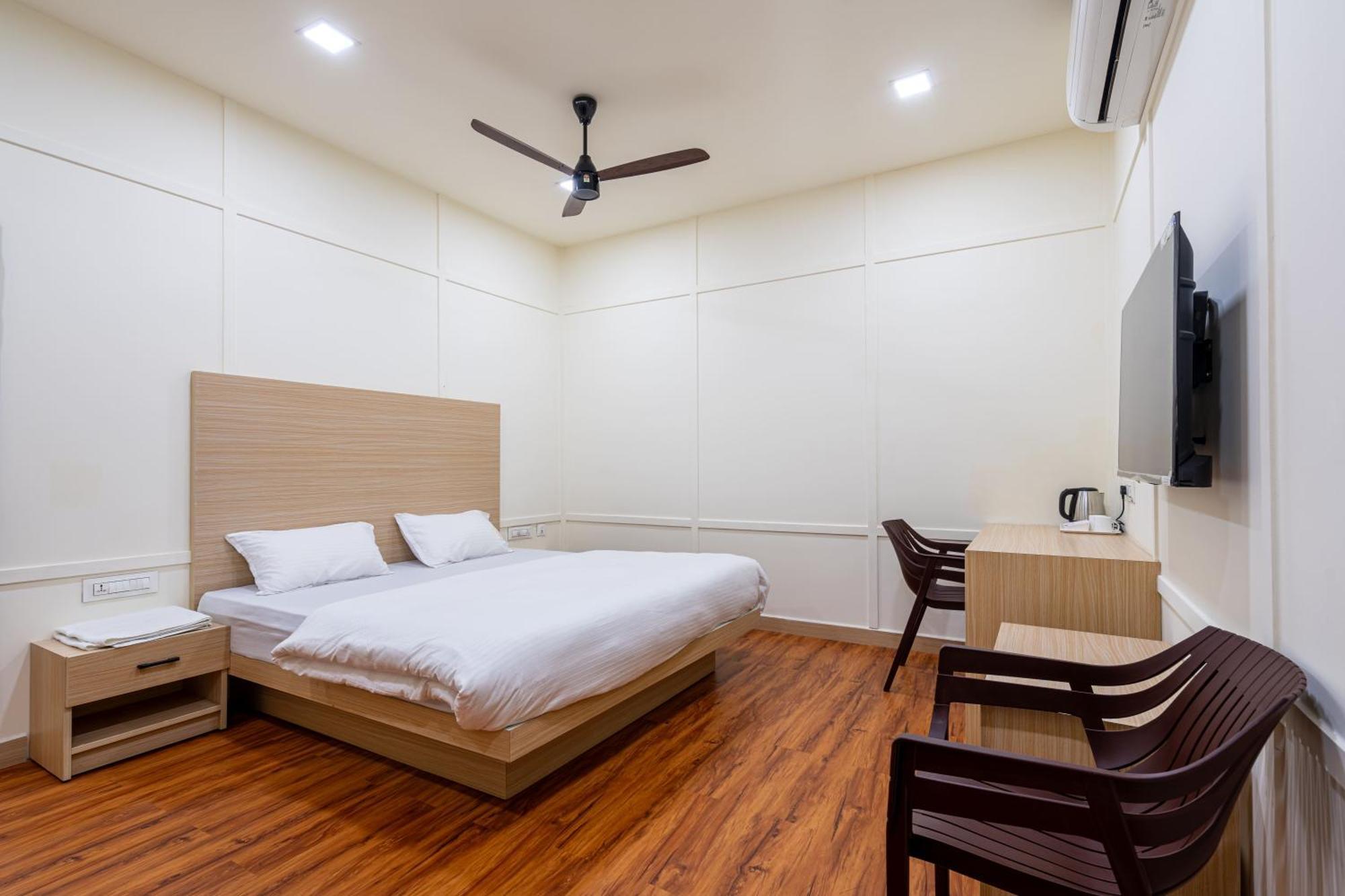 Shore Front Resort فيساخاباتنام المظهر الخارجي الصورة